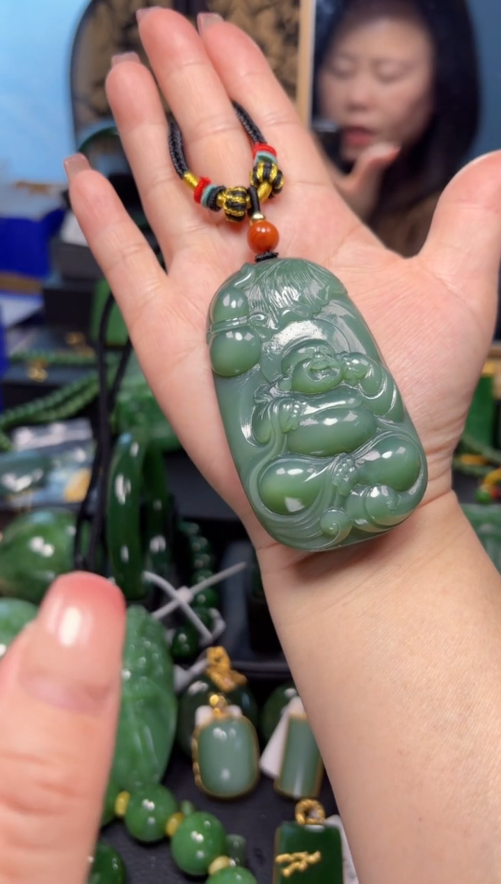 【闪购商品】和田玉（碧玉）吊坠(赠链)未镶嵌1