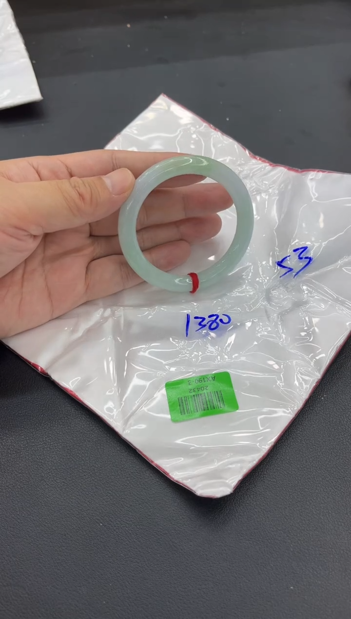 未镶嵌手镯翡翠翡翠手镯