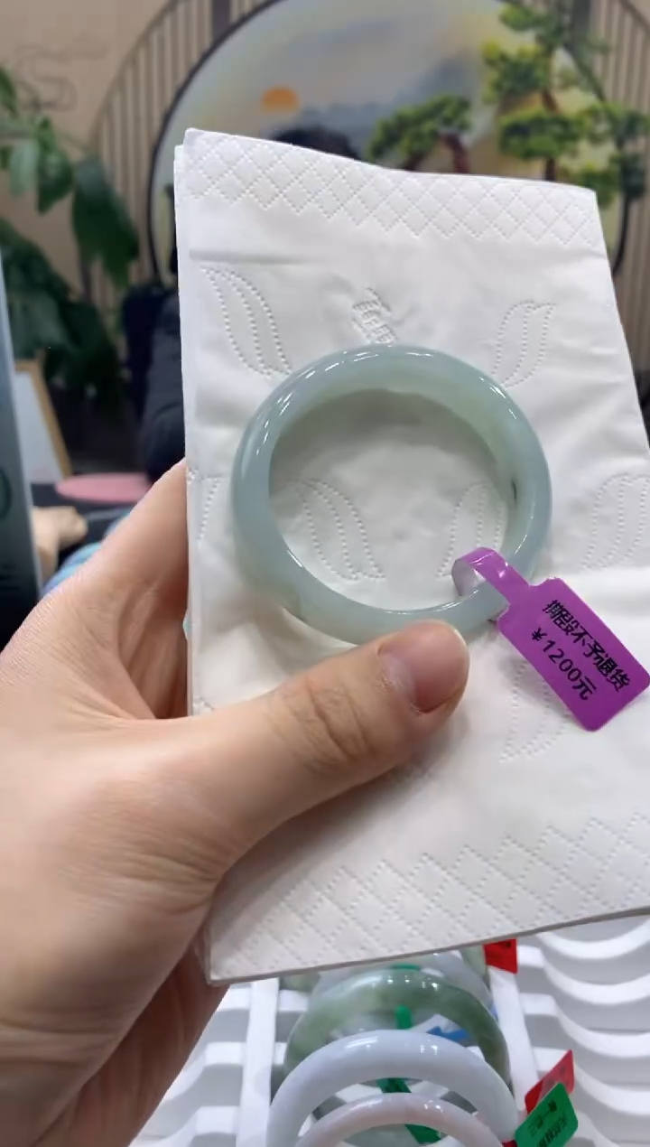 【闪购商品】翡翠手镯未镶嵌0000015970