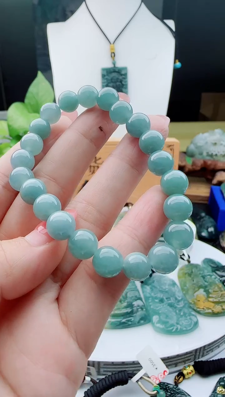 【闪购商品】翡翠颈饰未镶嵌111111111