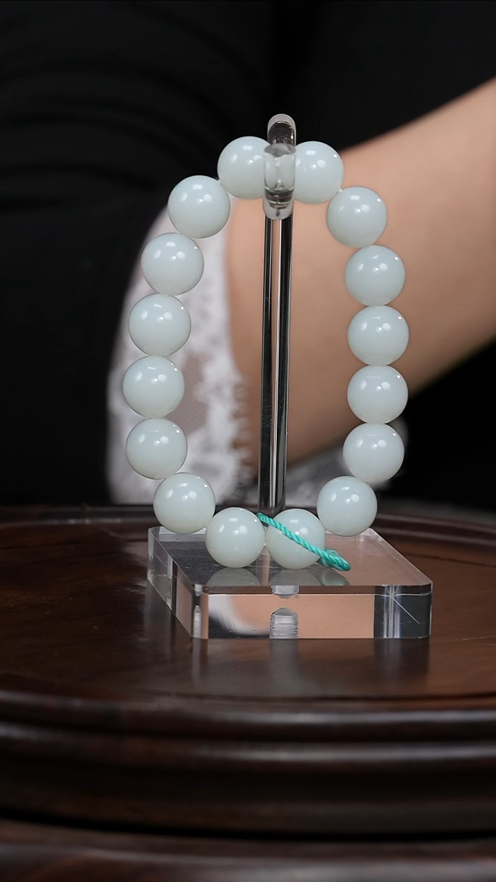 未镶嵌手串和田玉君*云 