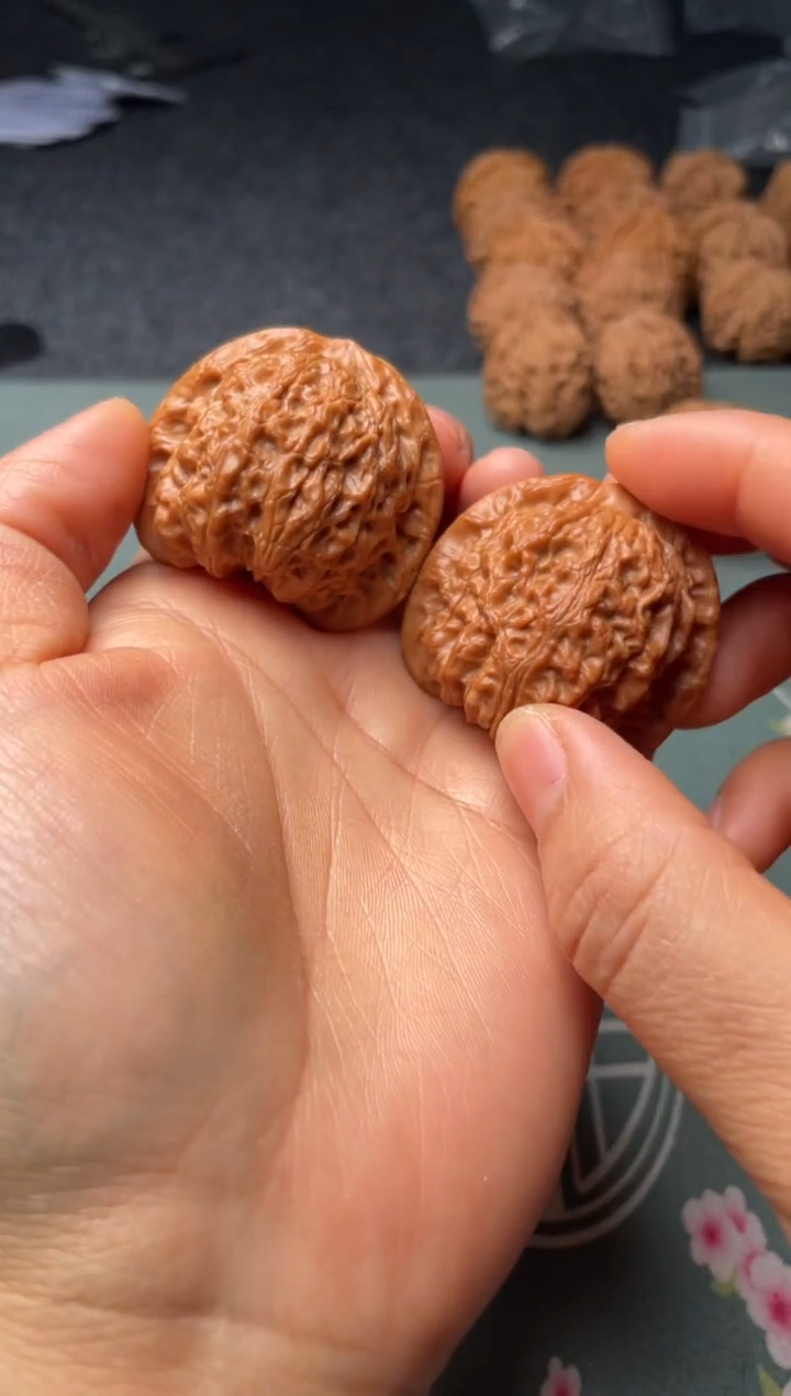 把件文玩核桃w266  血麒麟   41尺