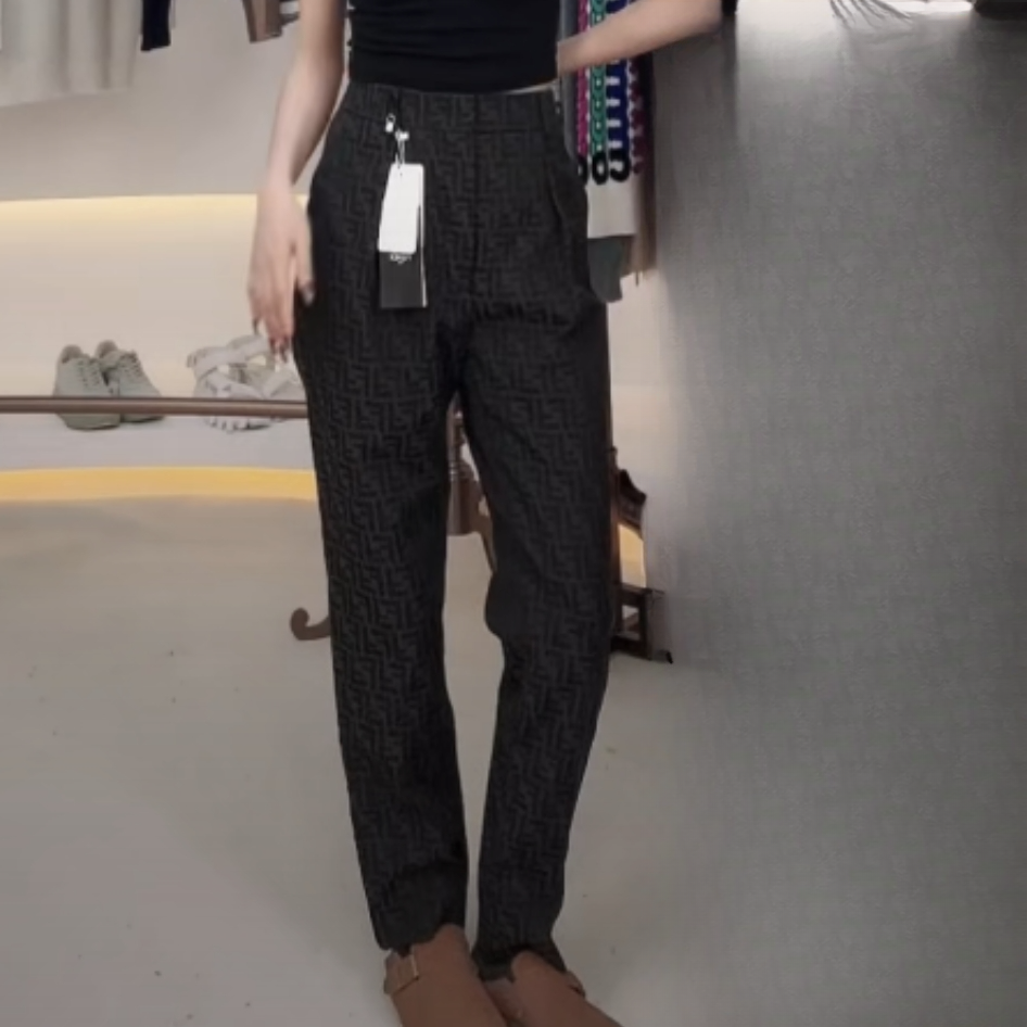 全新未使用 FENDI/芬迪 Fendi 满印长裤 棕黑/48