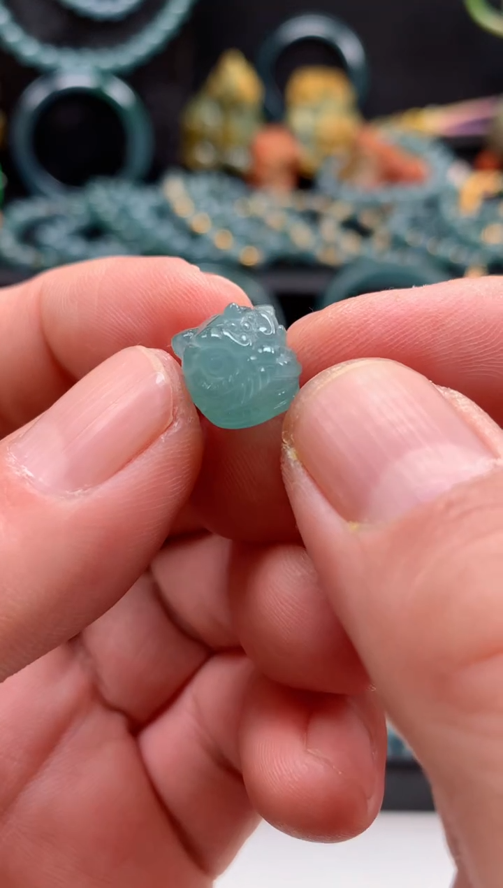 【闪购商品】翡翠颈饰未镶嵌0011697541