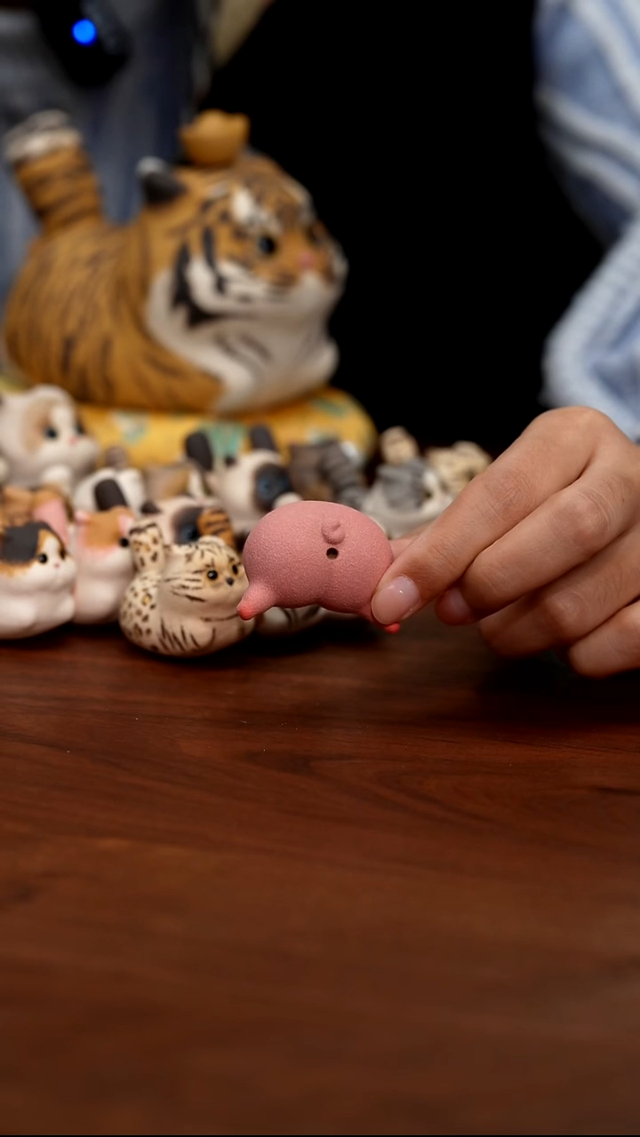 紫砂摆件猪屁屁香插