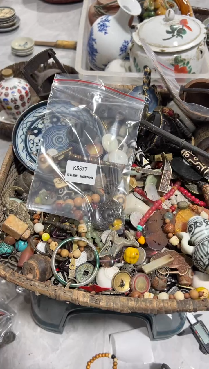 雨**潇秒拍秒付闪购瓷铜摆件