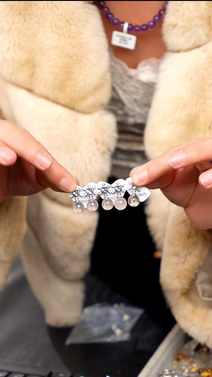 水晶摆件未镶嵌111