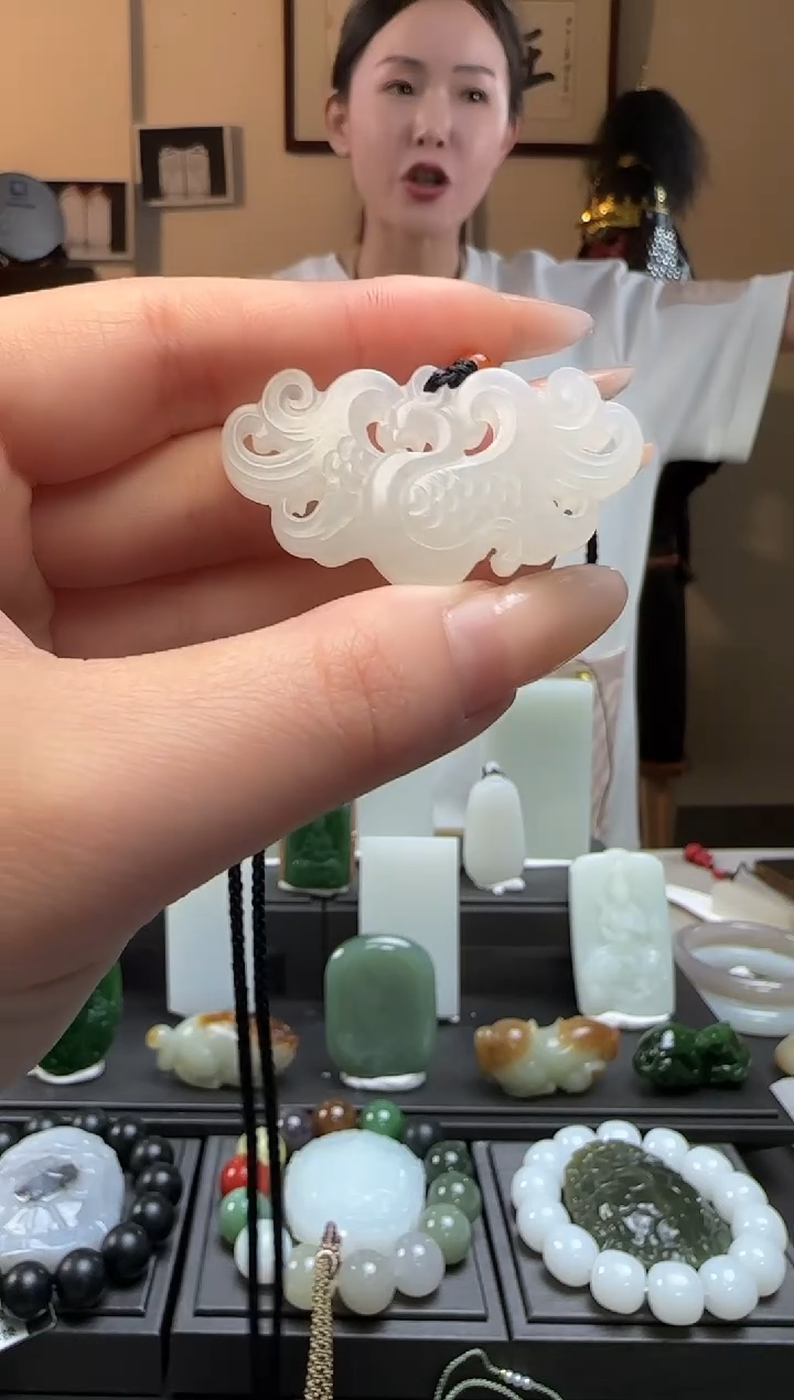 【闪购商品】和田玉白玉龙凤牌未镶嵌吊坠