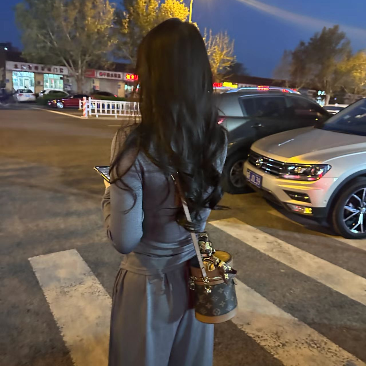 新款发财桶顺丰包邮法棍包女包 | v黄牛角包凯瑞奥托特配件带009