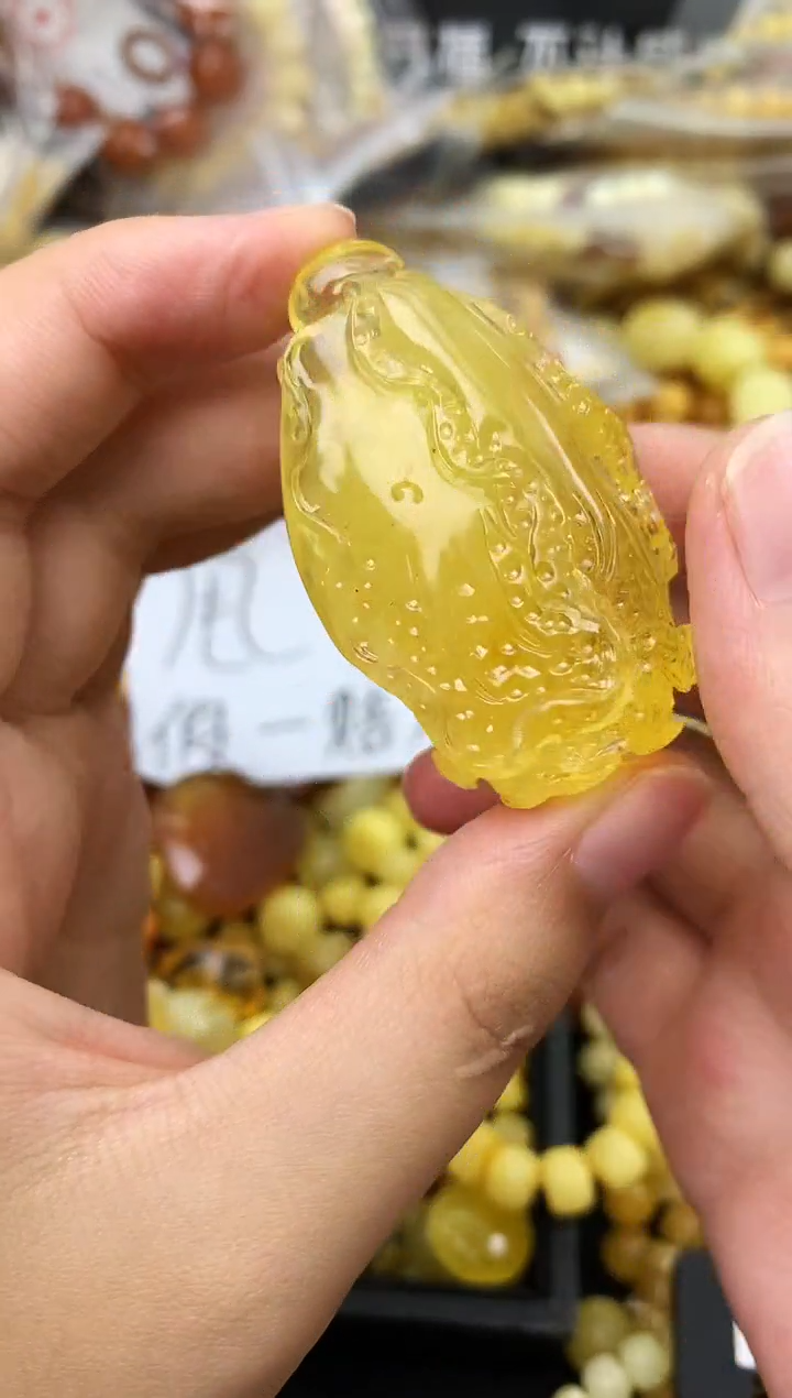 未镶嵌琥珀珠宝奇石53