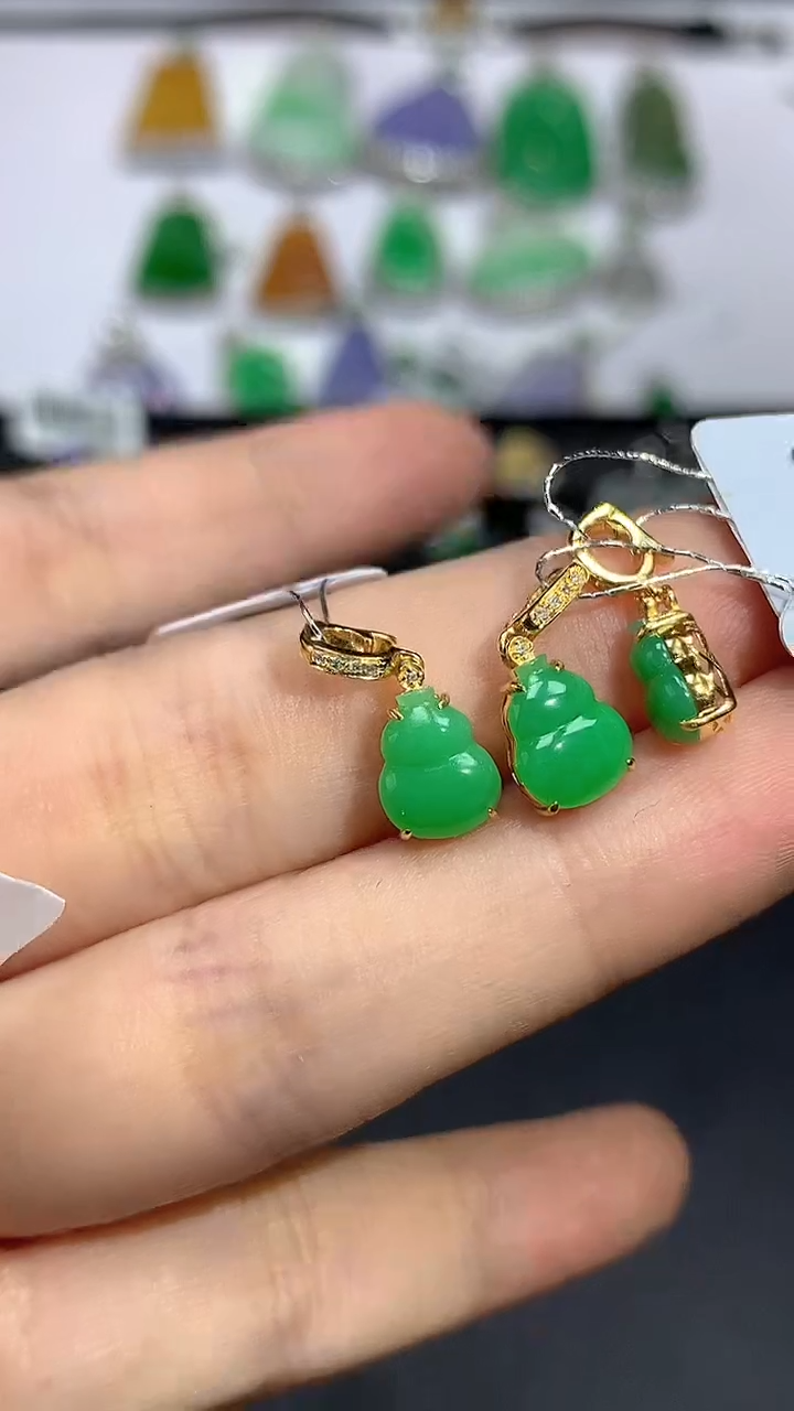 翡翠18K金镶嵌吊坠(不含链)L1511多样性发其一