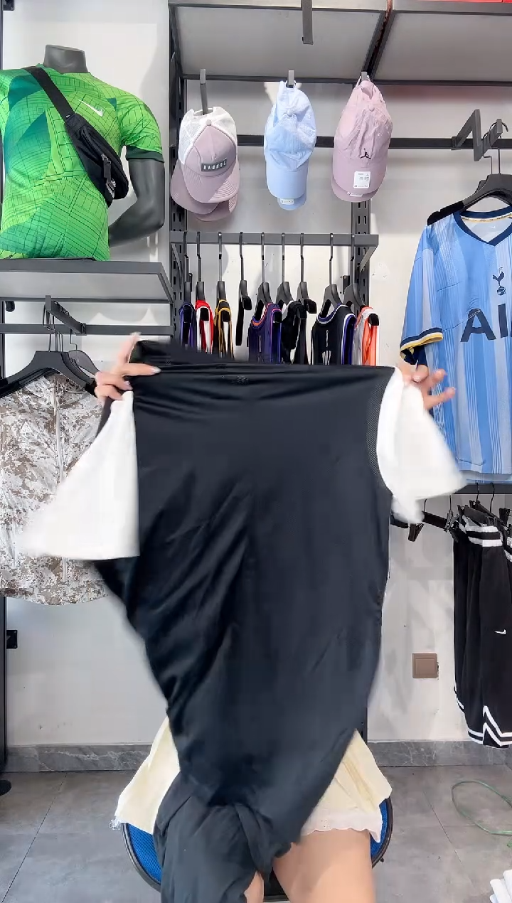 1665  编码 瑕疵款以直播间过款为准 尺码2