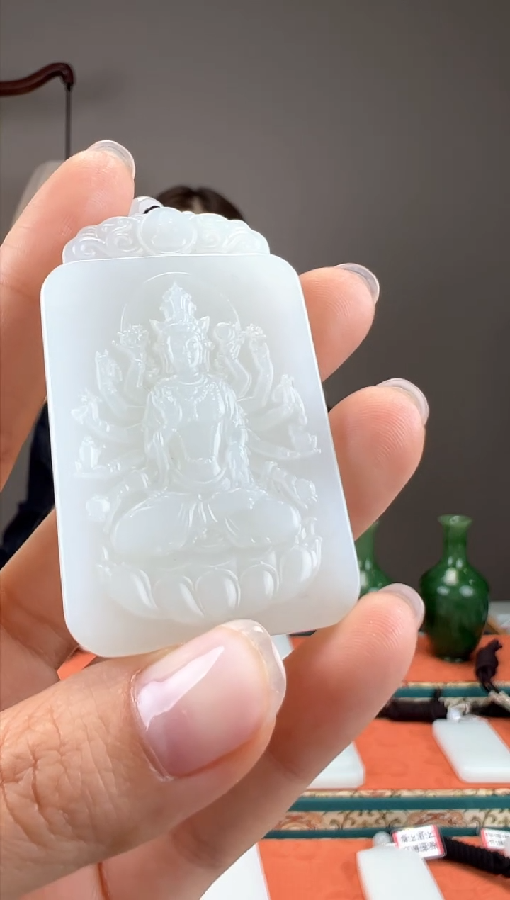 【闪购商品】和田玉颈饰未镶嵌1