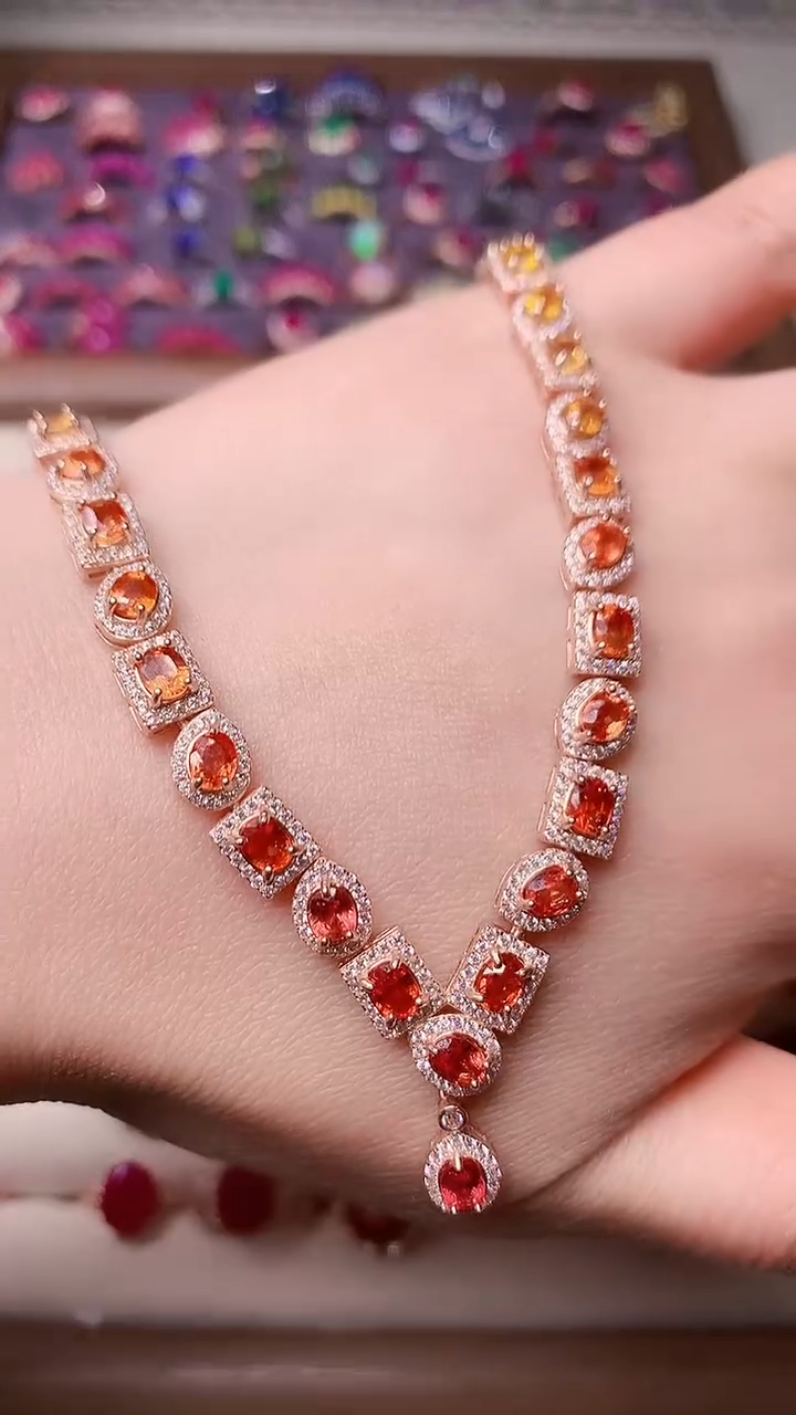 【闪购商品】彩色蓝宝石颈饰银S925镶嵌...