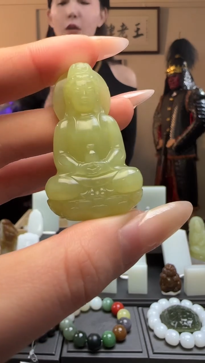 【闪购商品】和田玉黄口观音未镶嵌吊坠