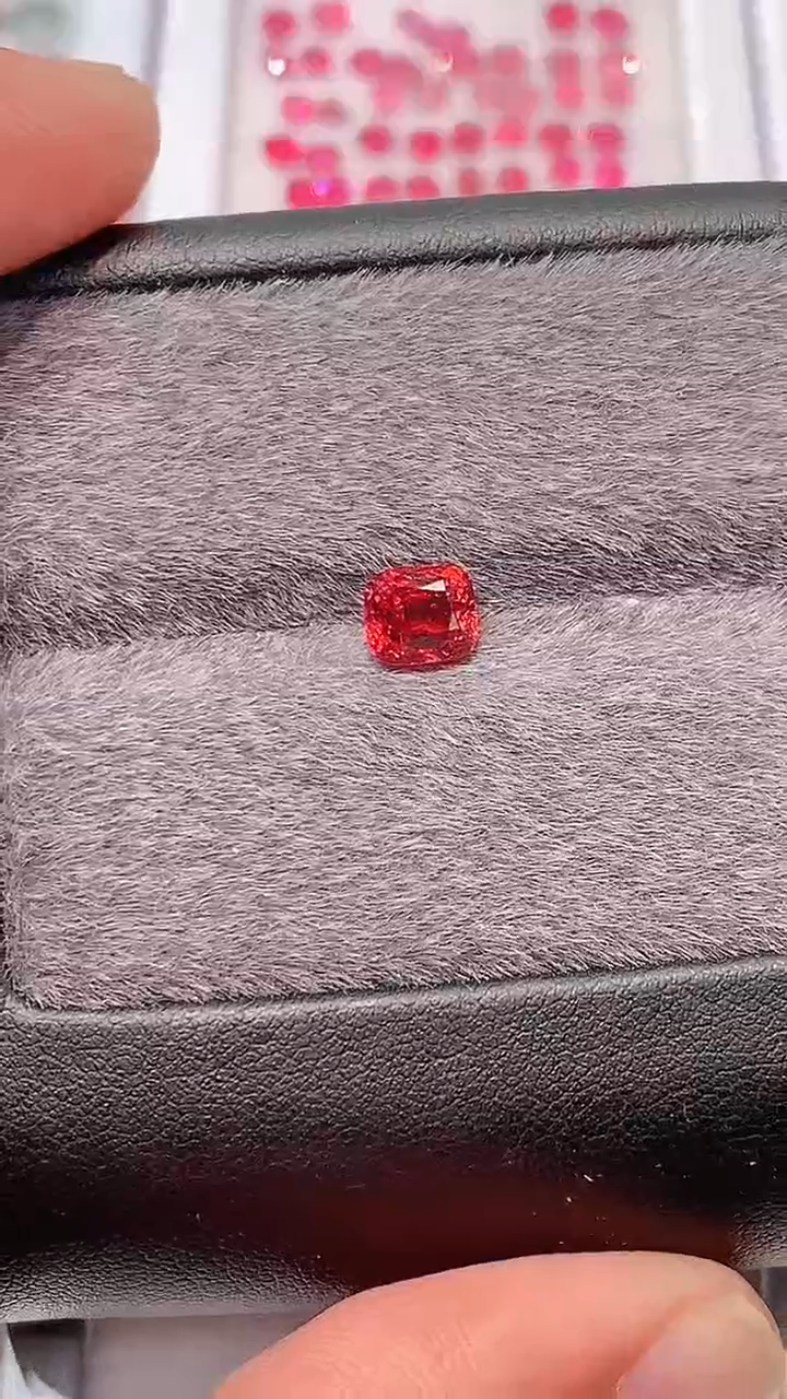 【闪购商品】尖晶石裸石未镶嵌钒尖晶1.5