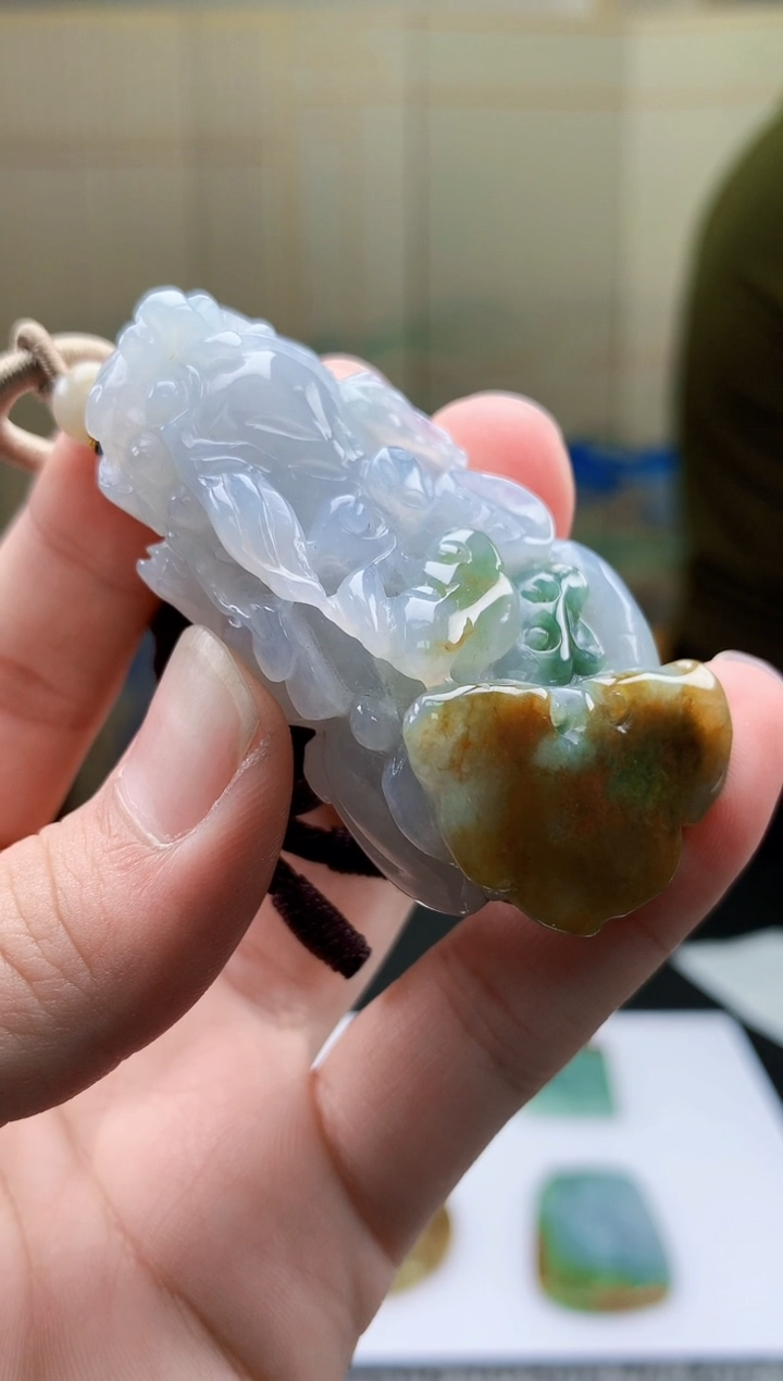 【闪购商品】定制翡翠未镶嵌4917bb-毛货挂件69