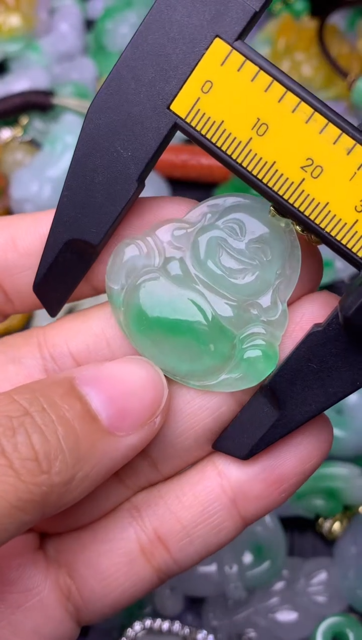 颈饰未镶嵌翡翠缅甸翡翠吊坠