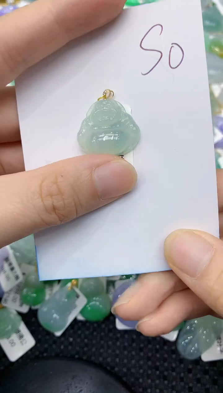 翡翠18K金镶嵌颈饰111111111