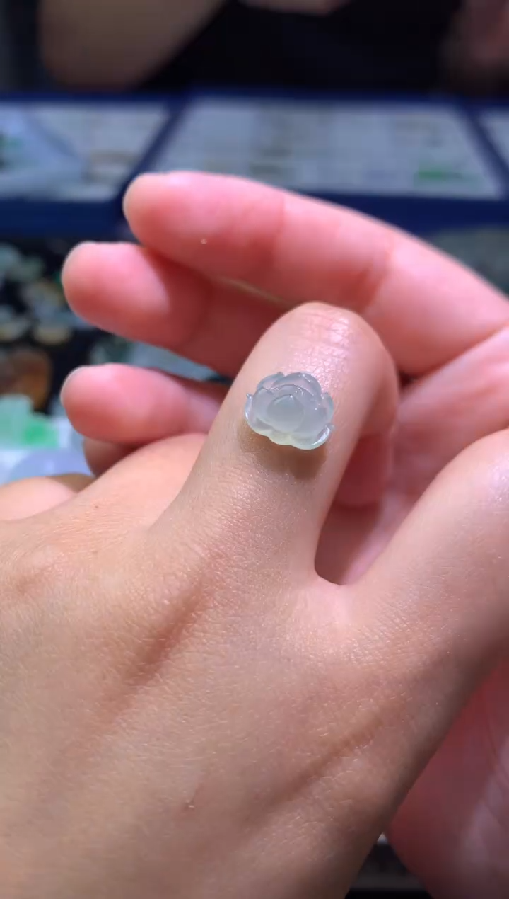 定制翡翠未镶嵌毛货