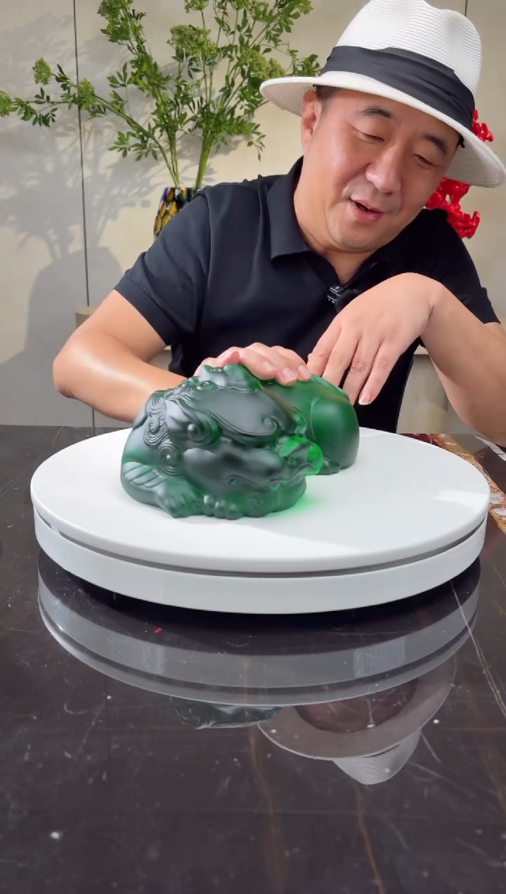 摆件CS0202042绿色卧福貔貅艺术琉璃摆件
