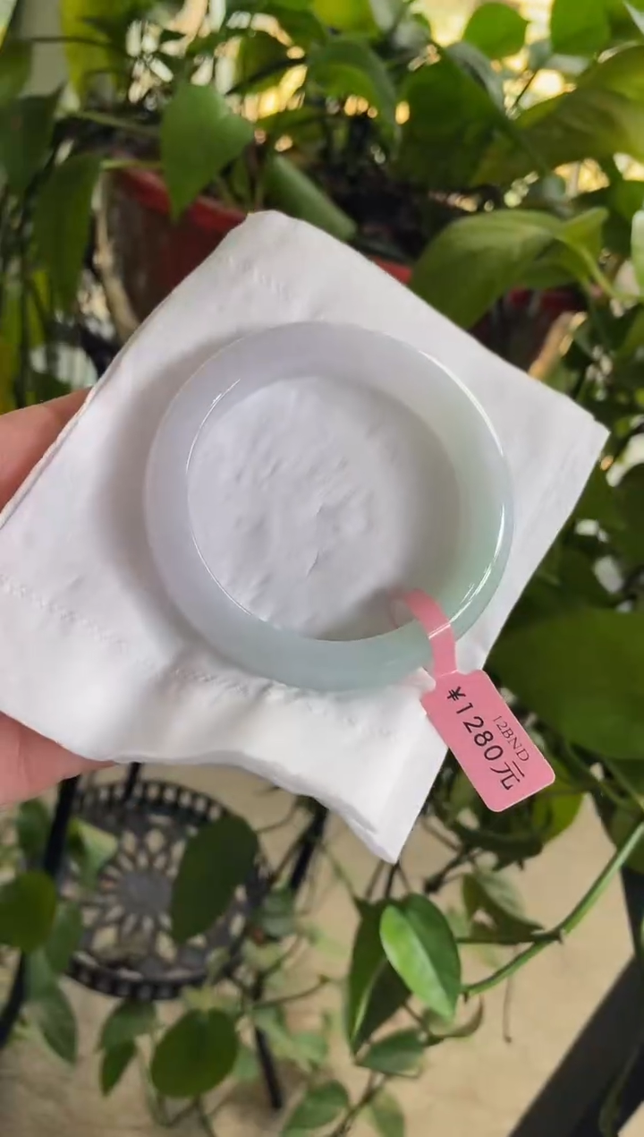 【闪购商品】翡翠手镯未镶嵌049手镯55.6