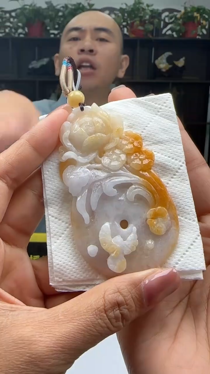 【闪购商品】翡翠颈饰未镶嵌天然翡翠A货吊坠