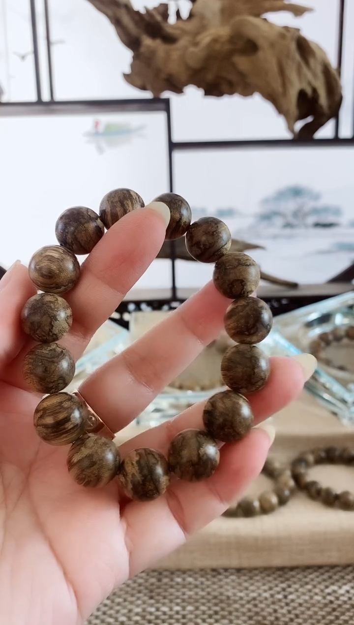 沉香手串高*生达拉干虫蝼虎斑14+MM单圈