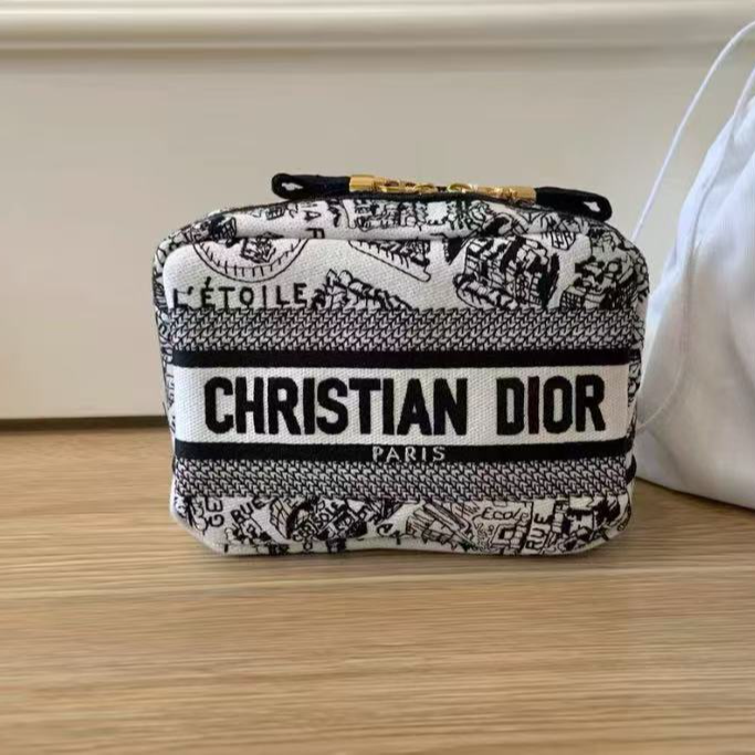 Dior【K276】彩妆线礼赠功能包简约彩妆周边功能包