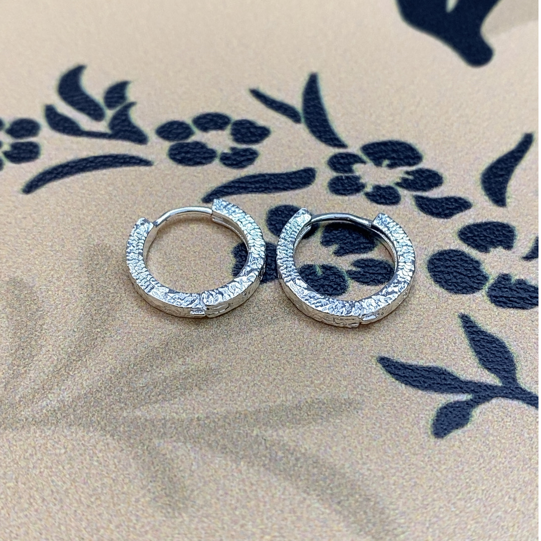 【抓紧处理】定制重工款气质风年味生肖挂饰607 碎冰冰