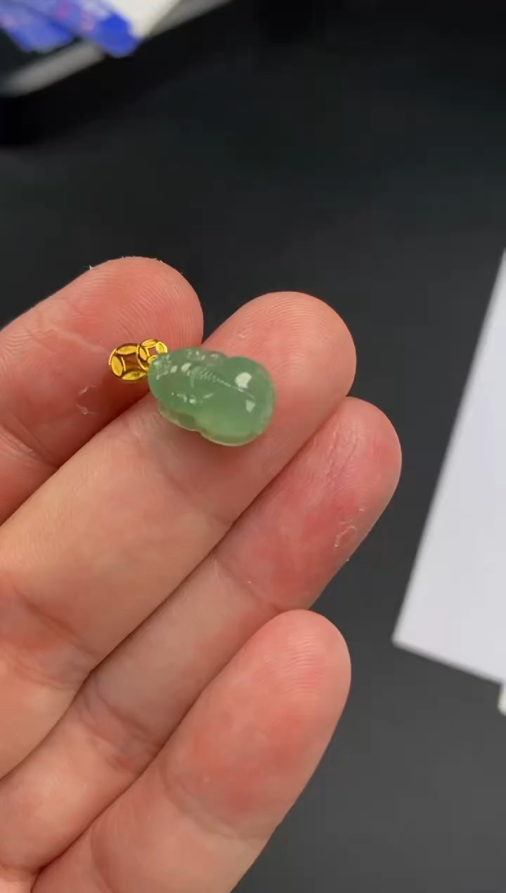 颈饰18K金镶嵌翡翠A货21