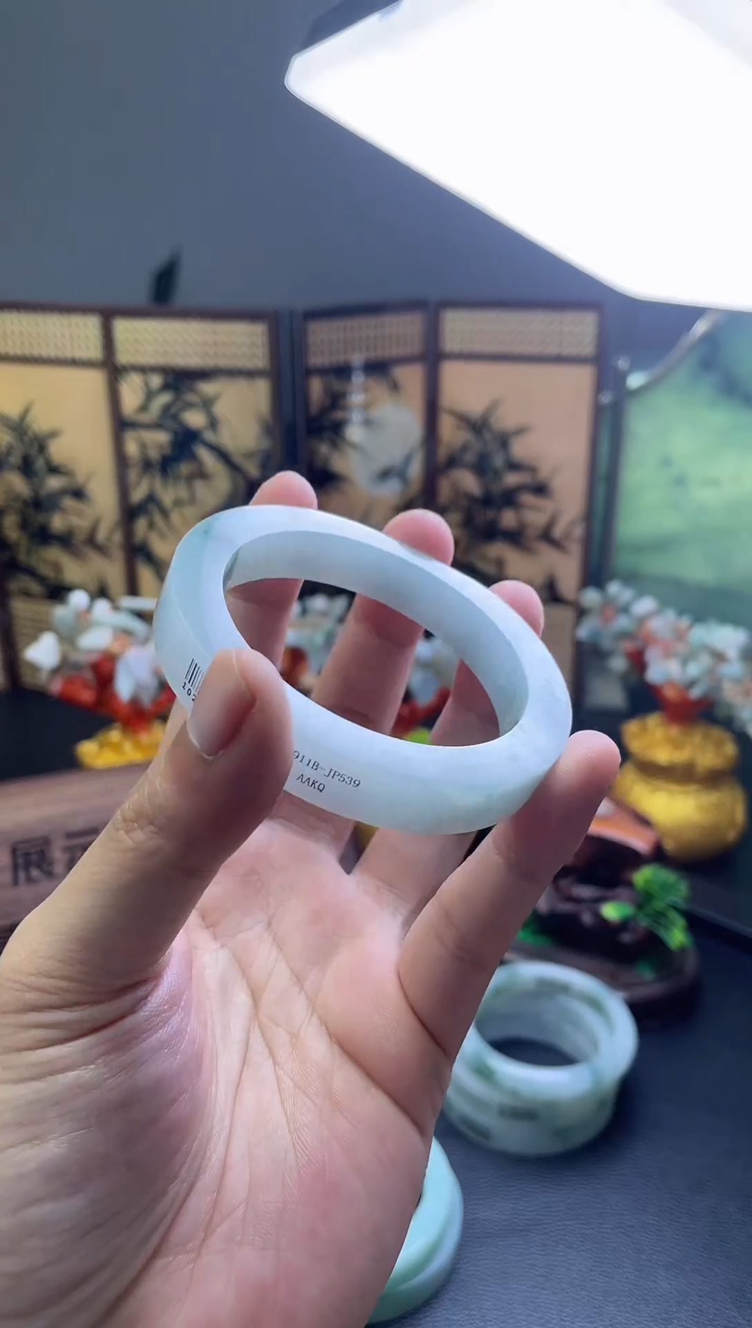 【闪购商品】定制翡翠手镯未镶嵌手镯