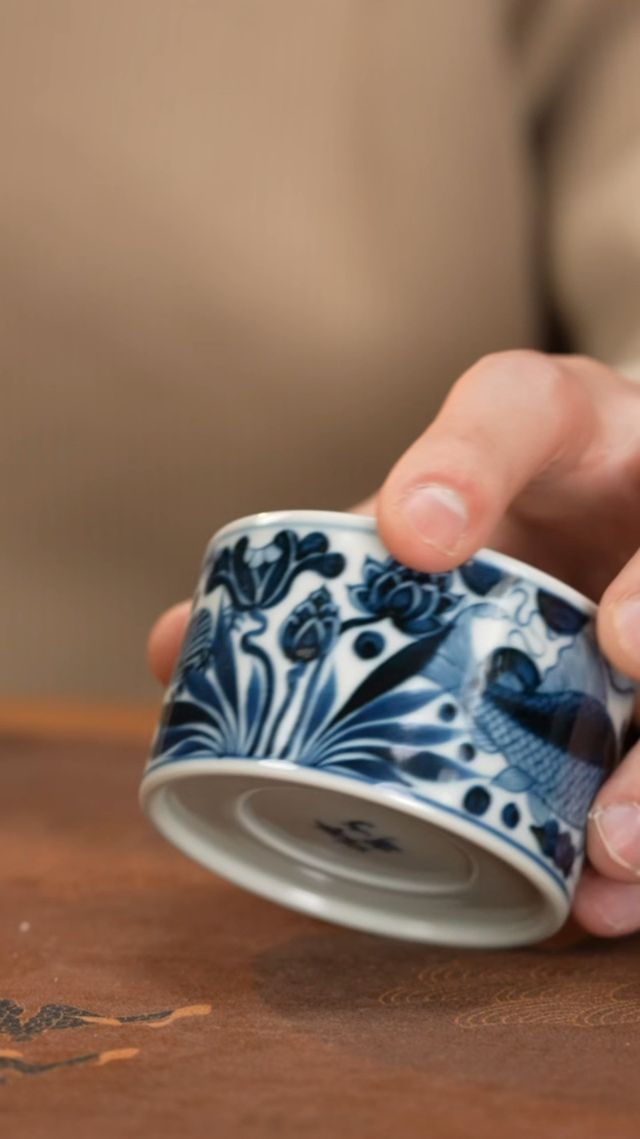 【闪购商品】杯观元之华鱼藻纹矮直口杯