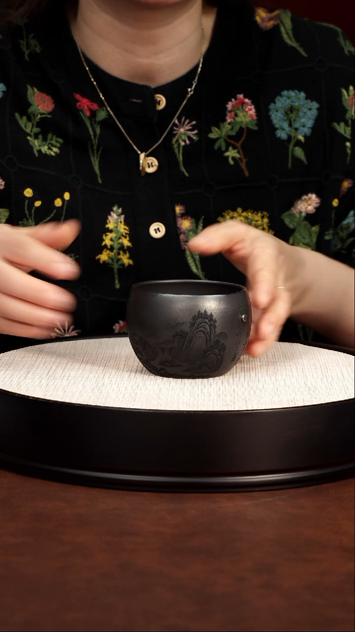 紫砂茶宠宜兴紫砂 百福主人杯刻绘陋室铭 石黄 551