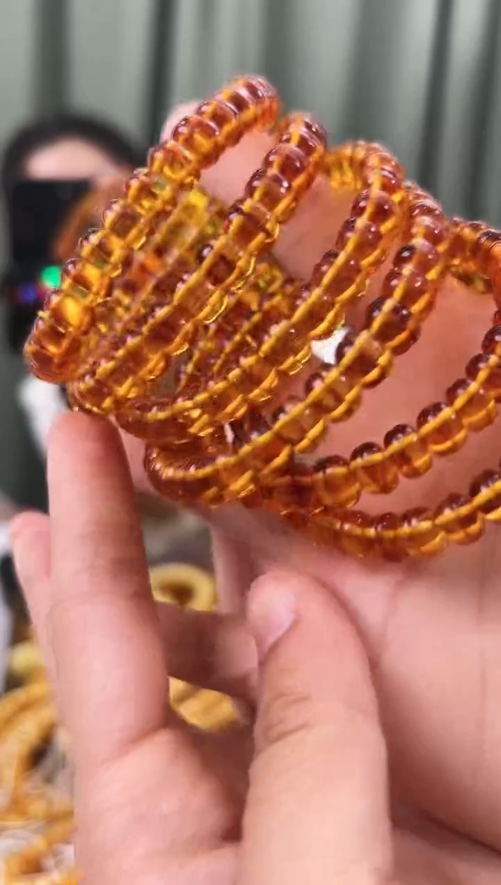 【闪购商品】琥珀手链未镶嵌蜜蜡手串多样性发其中一件
