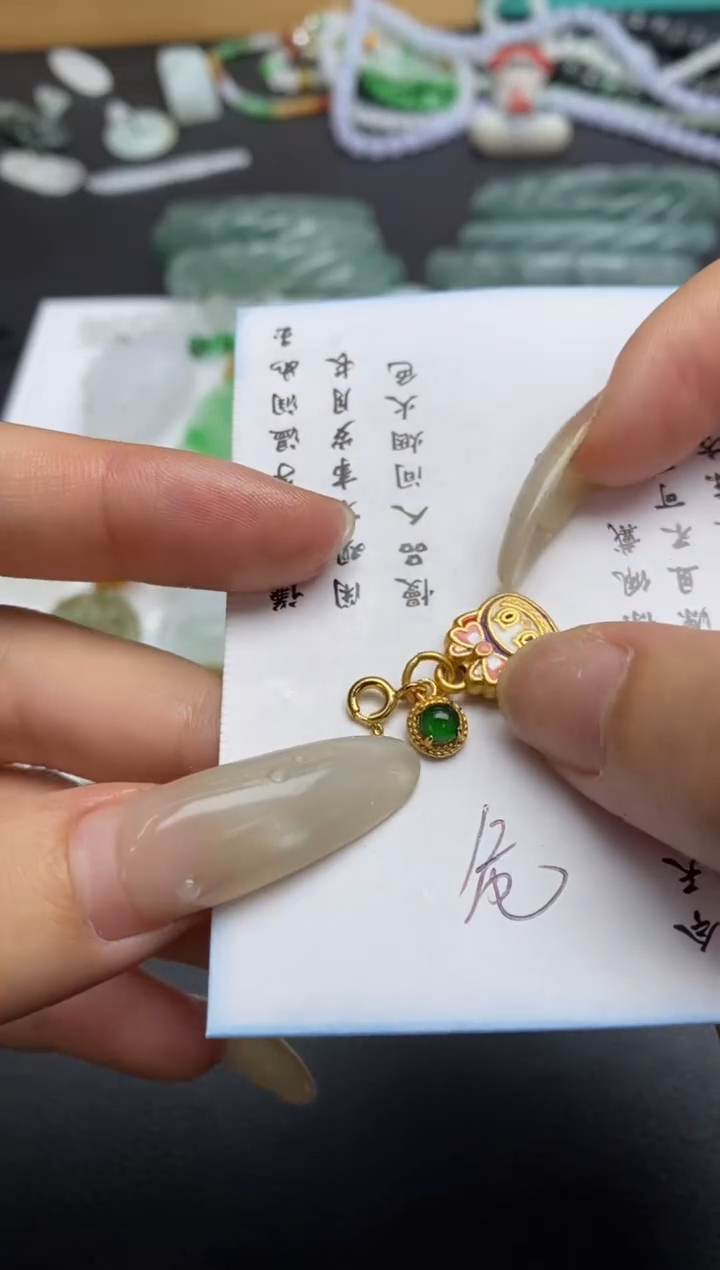 未镶嵌定制翡翠翡翠毛货~