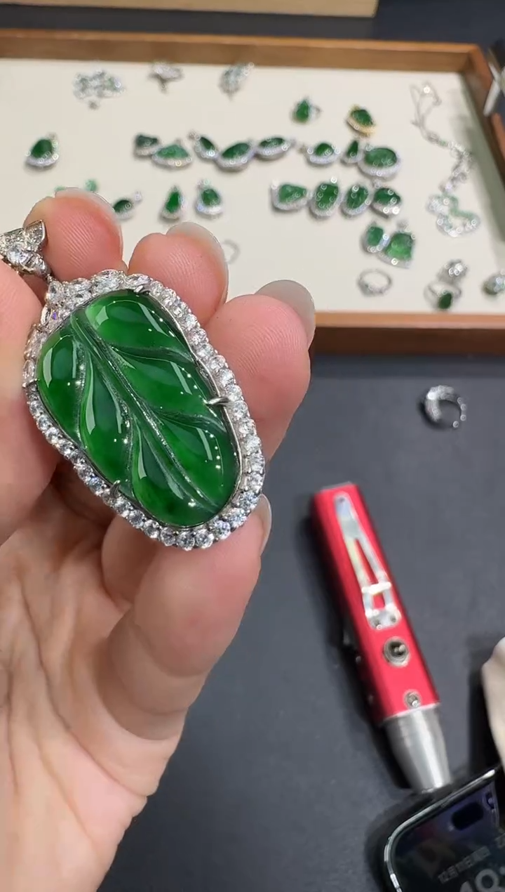 颈饰银S925镶嵌翡翠X1211-886-353