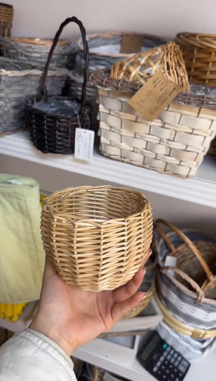 六**顺微瑕捡漏圆形小柳编