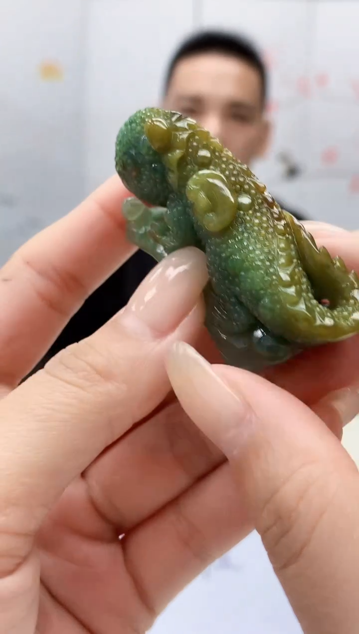 【闪购商品】定制翡翠未镶嵌3916lr毛货挂件41