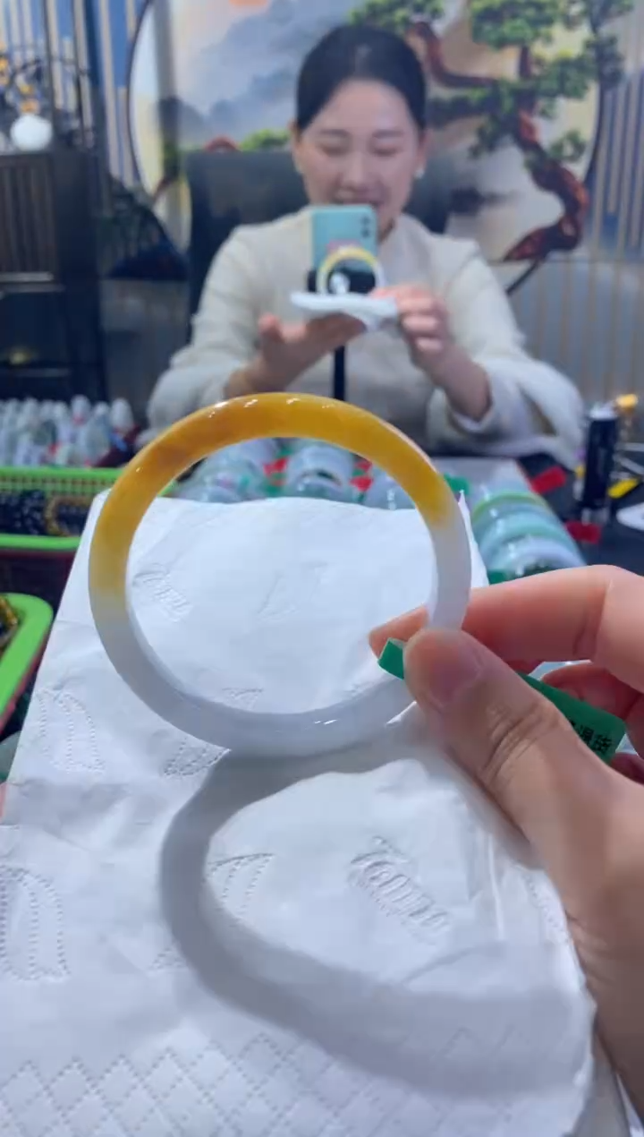 【闪购商品】翡翠手镯未镶嵌00008649