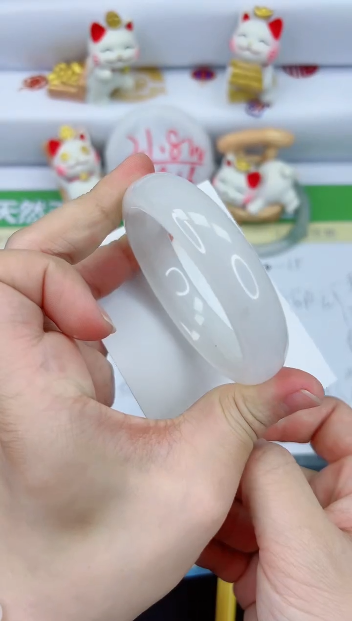 【闪购商品】石英质玉手镯未镶嵌877-59.3
