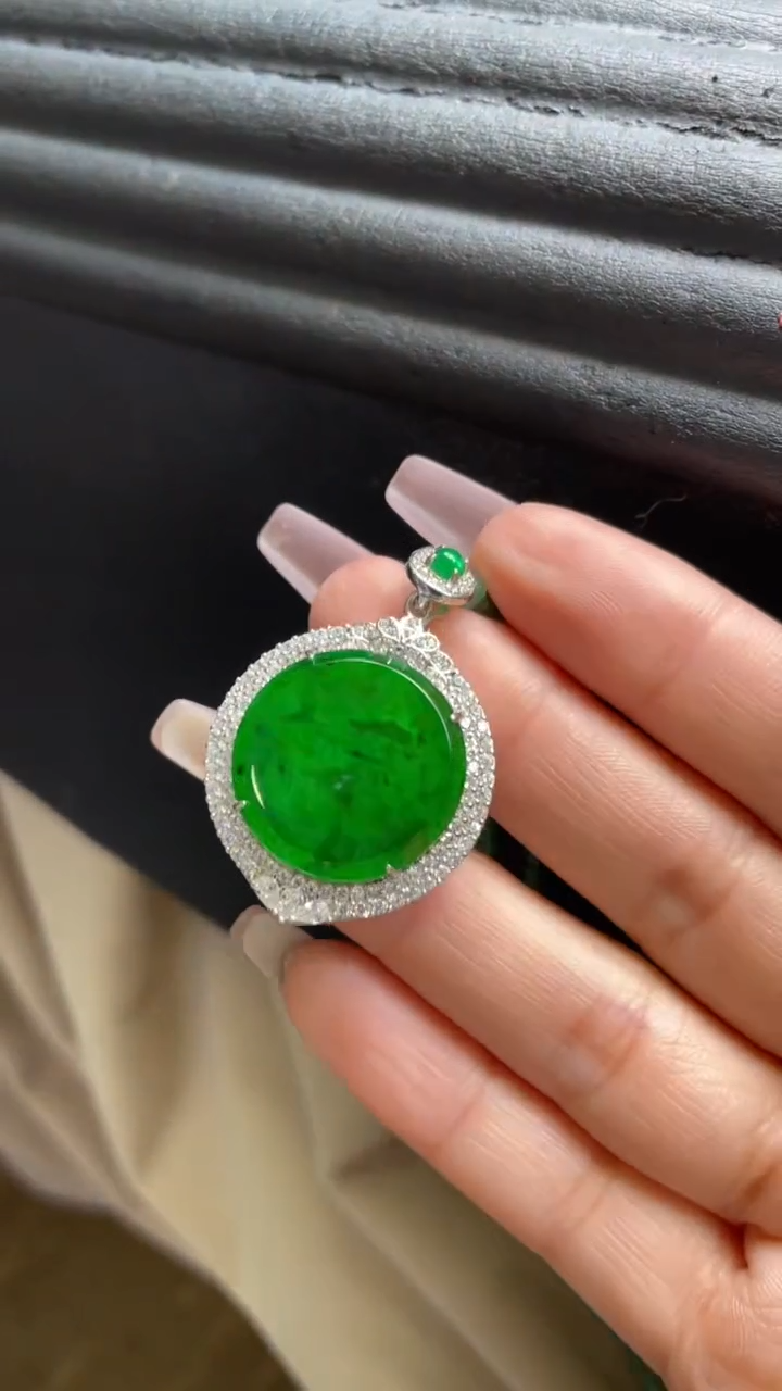 【闪购商品】翡翠颈饰未镶嵌      *333