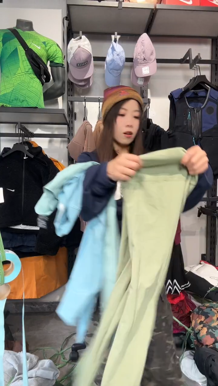 1109  编码 瑕疵款直播间过款为准 尺码   身高  3