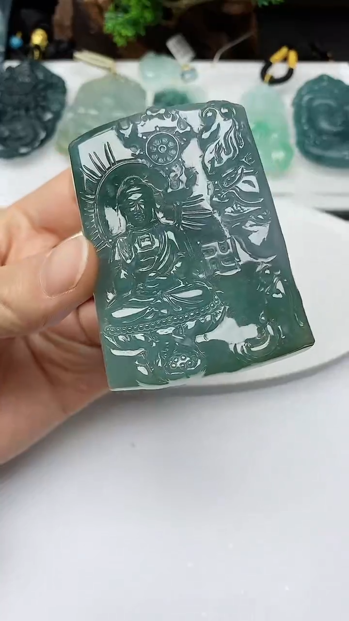 【闪购商品】翡翠颈饰未镶嵌