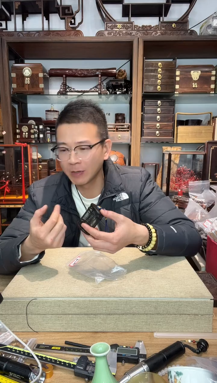 乌木类书架908紫光檀蝈蝈笼三拜九蓝绳  椭圆