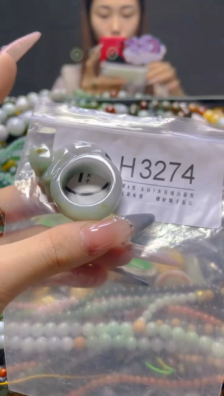 颈饰未镶嵌翡翠21.2MM/H/翡翠A货，一件也是批发价