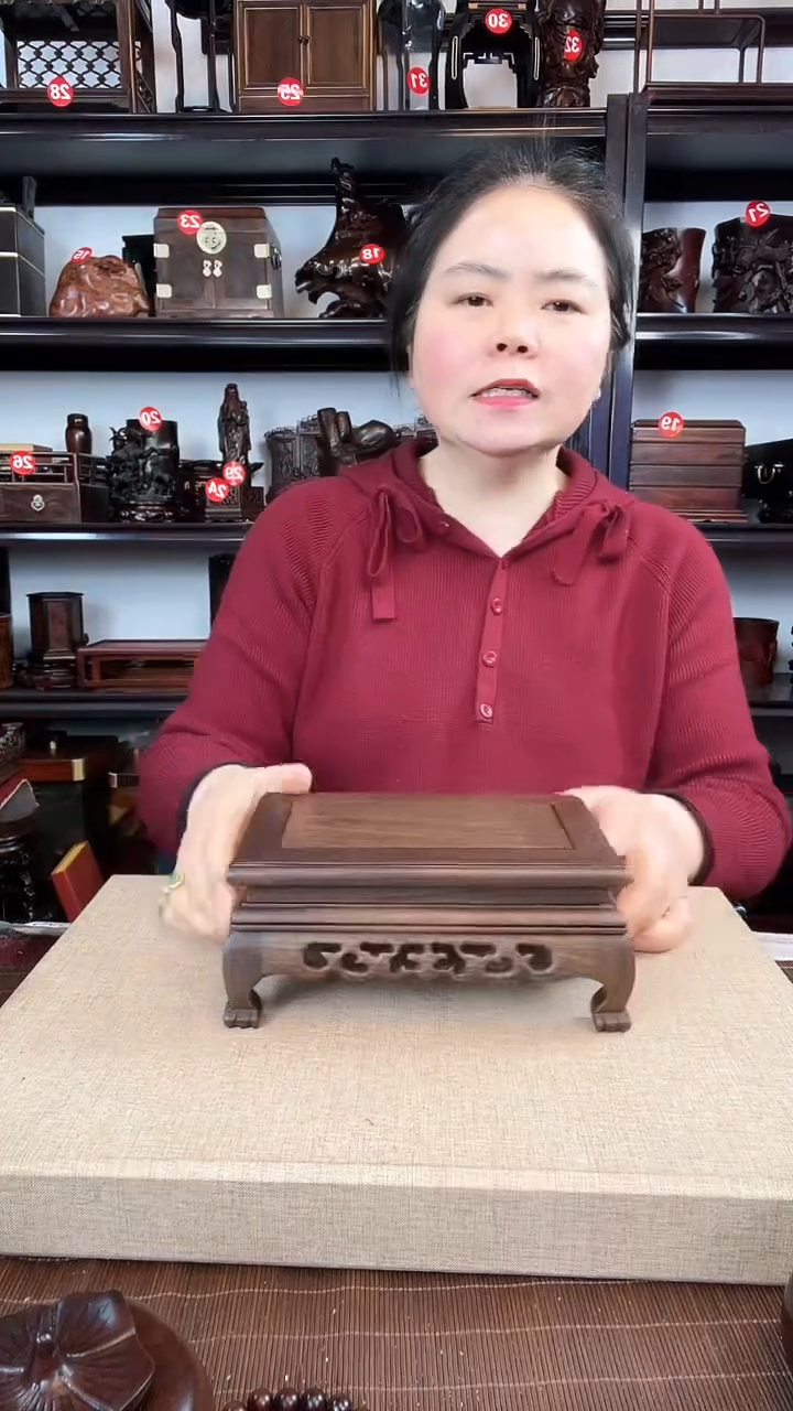 【闪购商品】木39微瑕老李红木工艺品