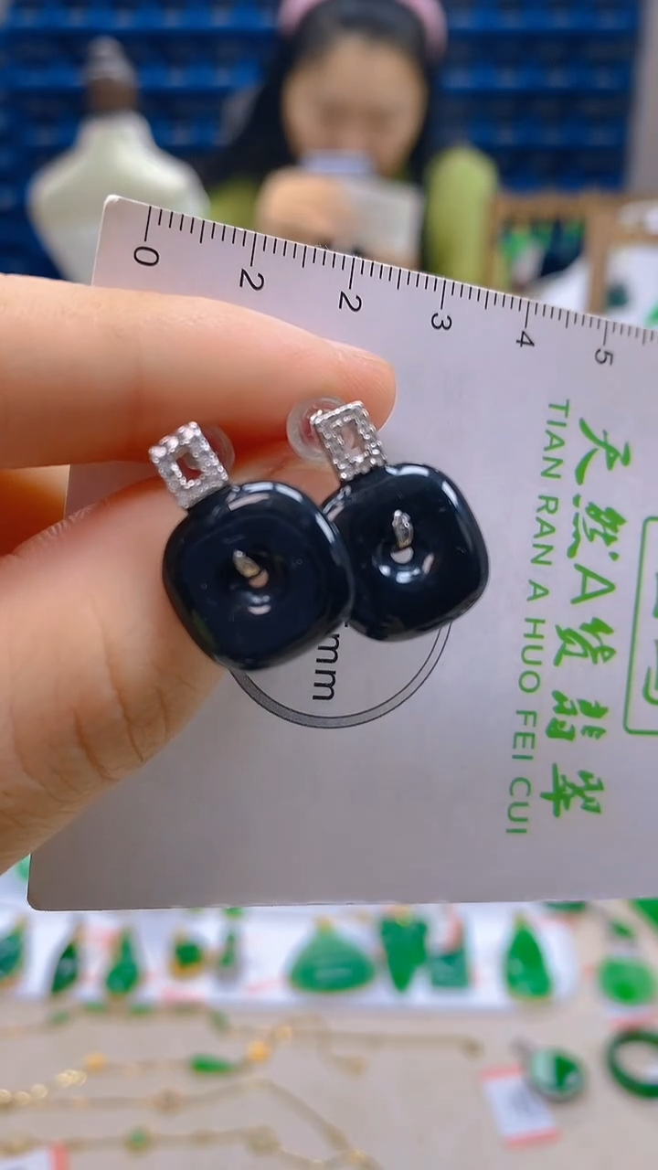 颈饰未镶嵌翡翠新号开播 全场乱卖