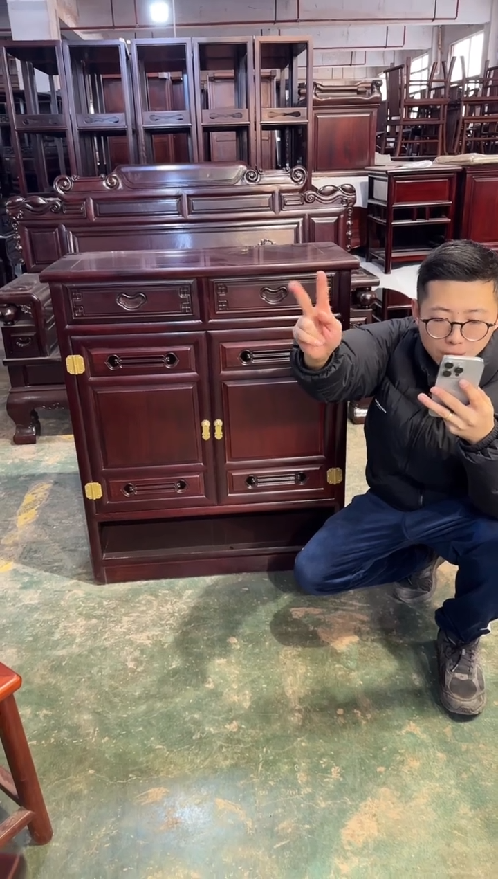 黑酸枝木类成套家具双门鞋柜