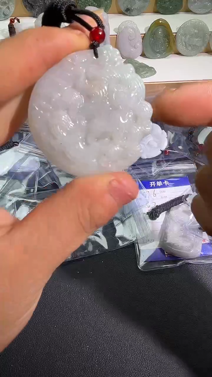 颈饰未镶嵌翡翠12/10   11